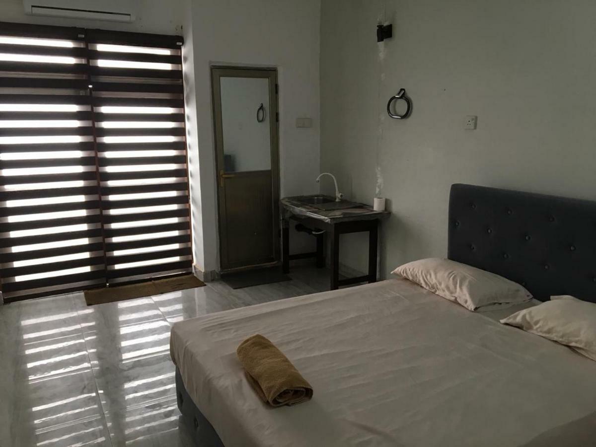 J.T.C. Hotel Colombo Buitenkant foto